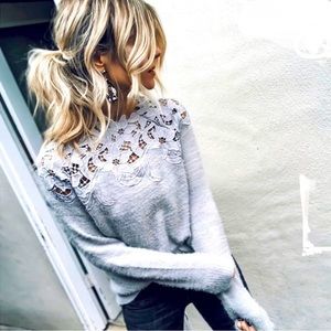 VICI “Sincerely Yours” Gray/Grey Knit Lace Appliqué Neckline Sweater S/M NWT